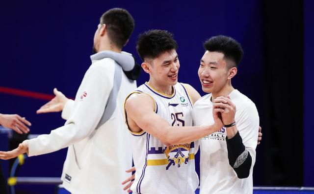最终，巴萨3-2战胜垫底的阿尔梅里亚，终结联赛2轮不胜&各项赛事3场不胜，先赛一场落后暂时榜首的赫罗纳6分。